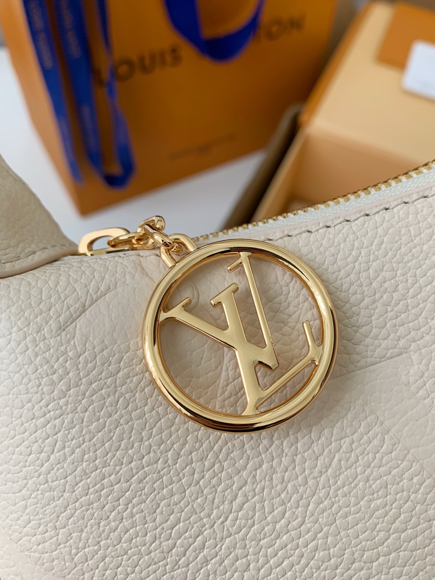LV Mini Moon 20.5*11*5CM 2024042901