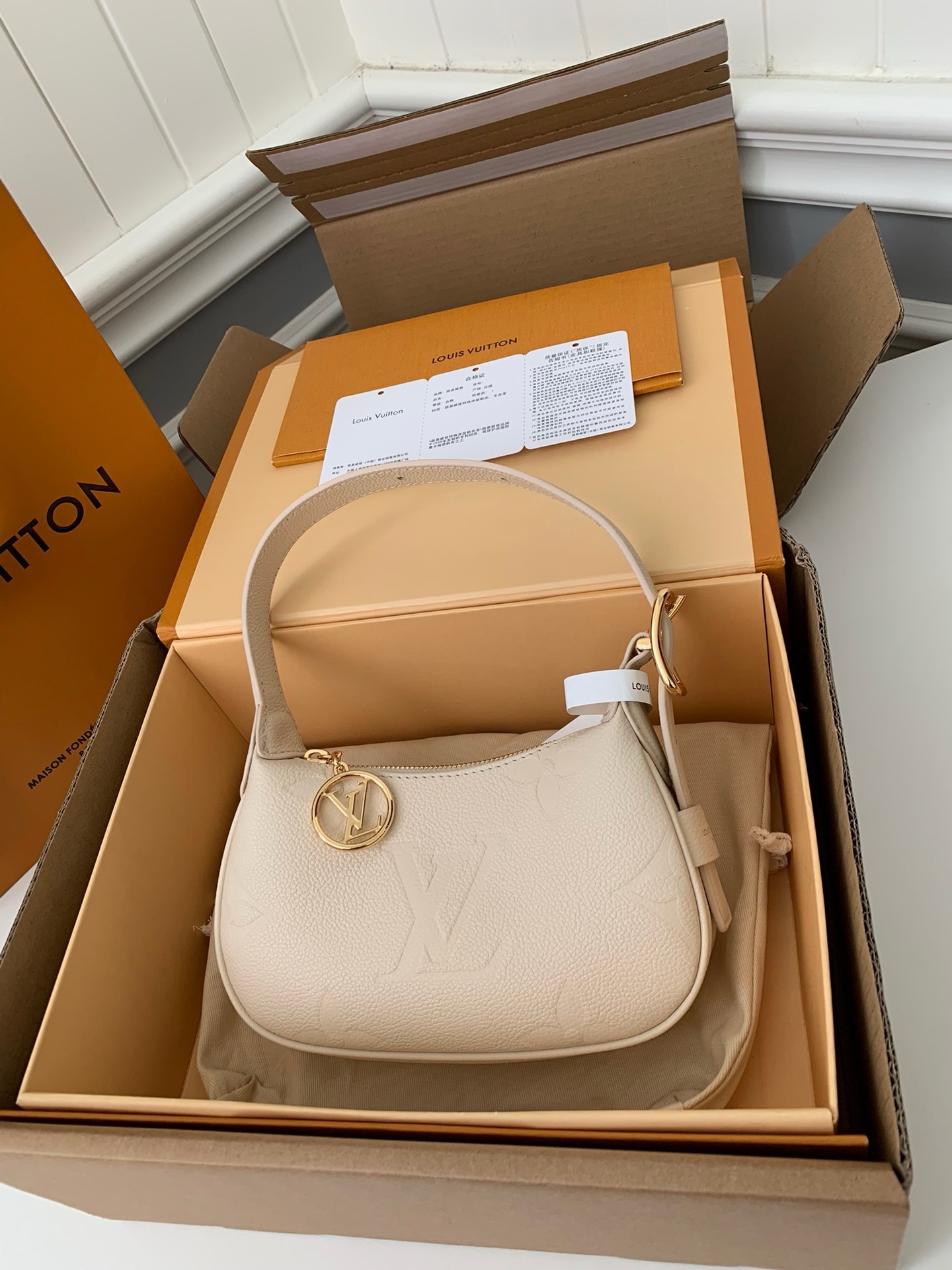 LV Mini Moon 20.5*11*5CM 2024042901