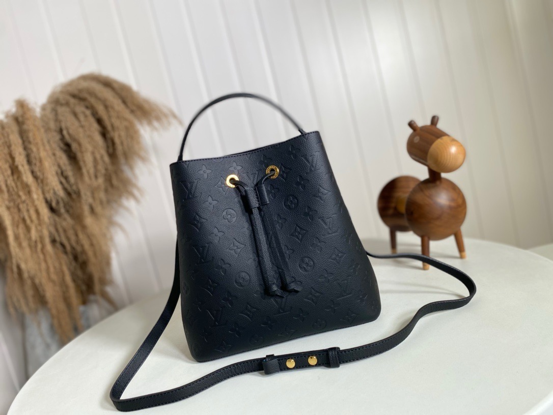 LV NOENOE MM M45256 26x26x17.5cm