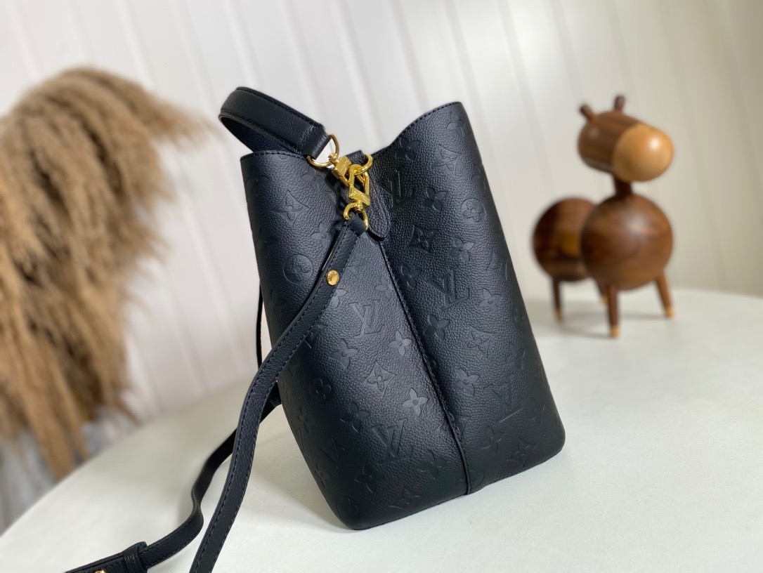 LV NOENOE MM M45256 26x26x17.5cm