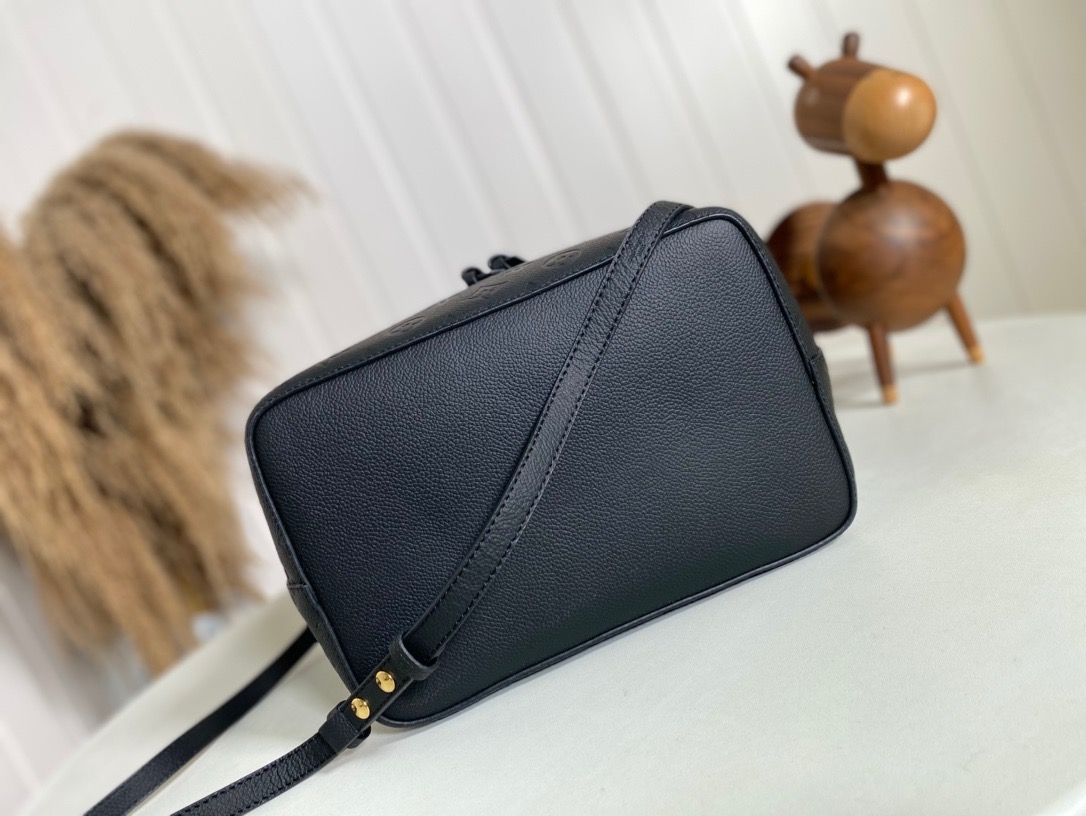 LV NOENOE MM M45256 26x26x17.5cm