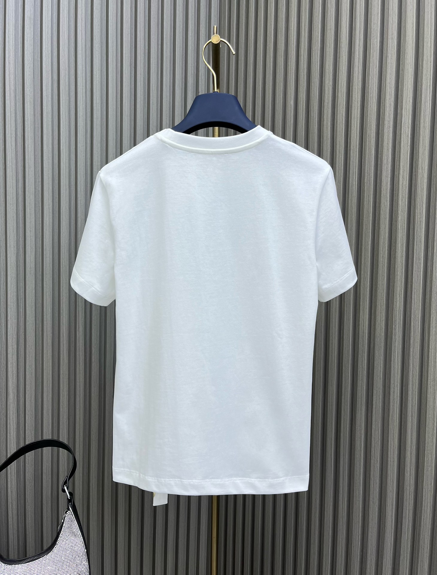 lv8