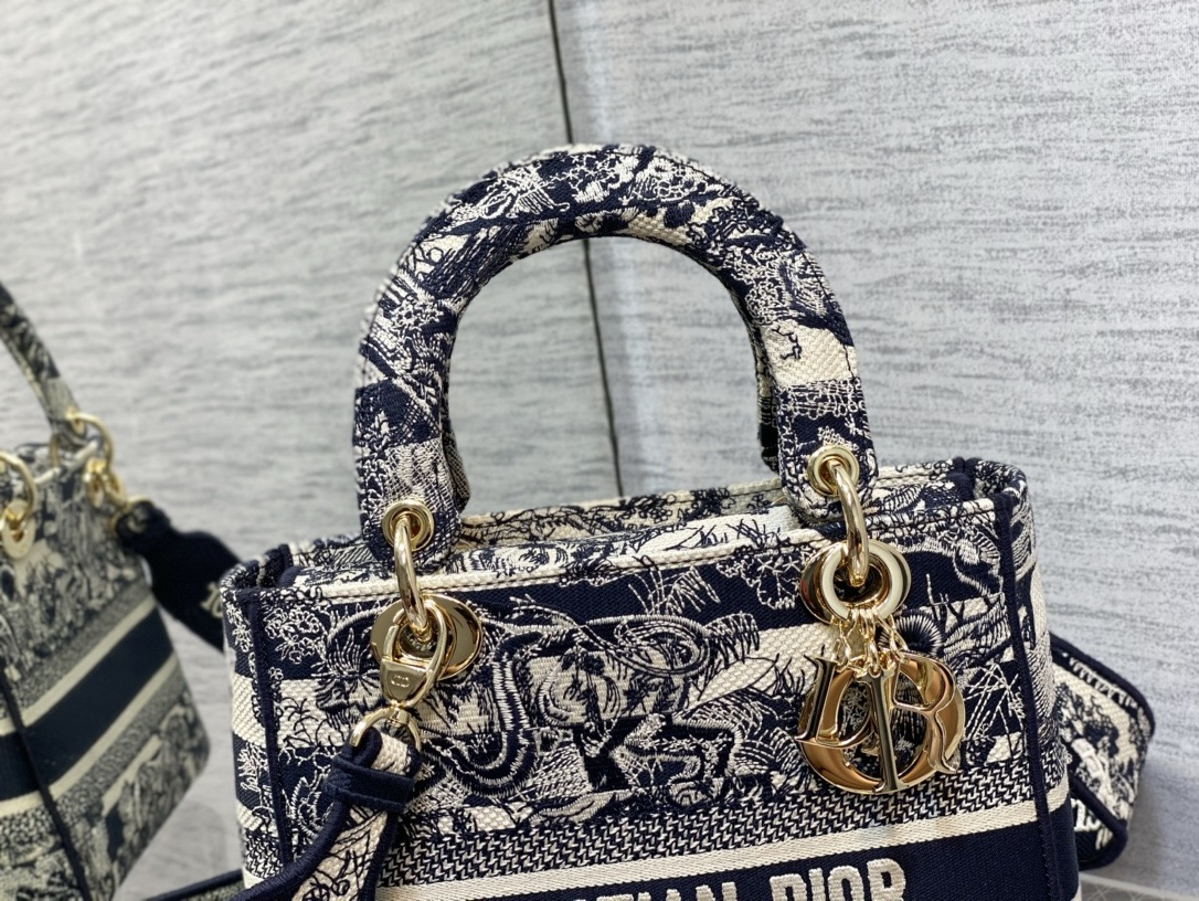 D*or medium lady d-lite bag 24cm