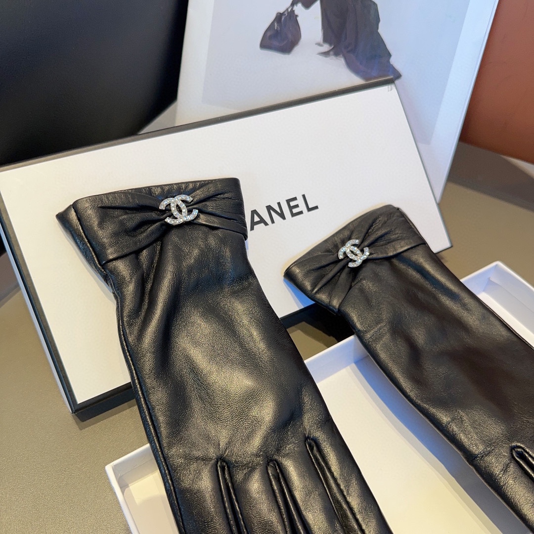 gloves  000