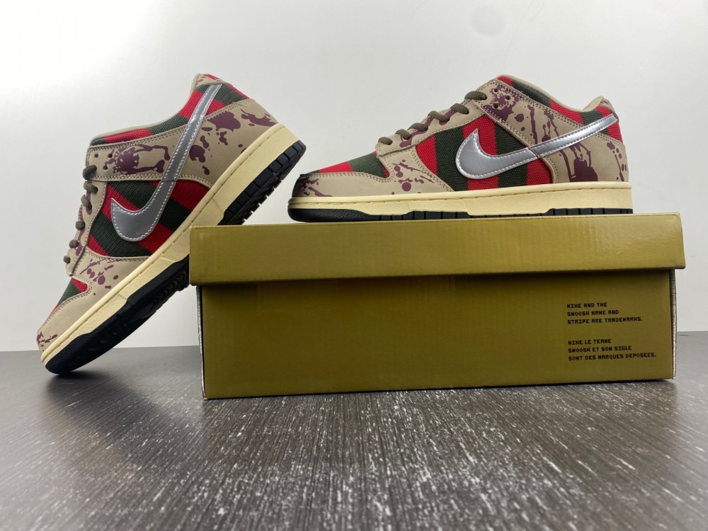 Nike SB Dunk Low Freddy Krueger  313170-202