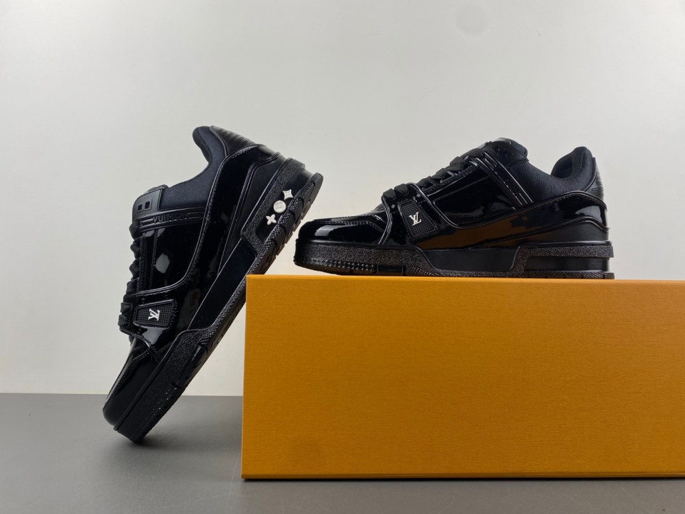 LV sneaker 2024050801