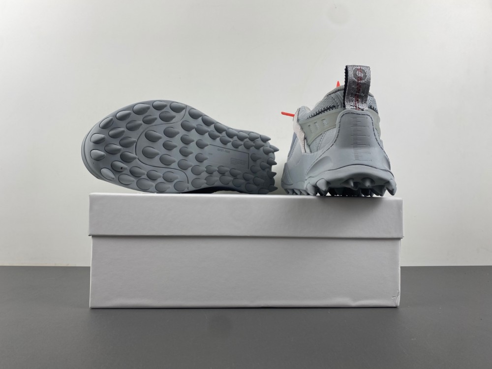 Off-White c/o Virgil Abloh 2024050801