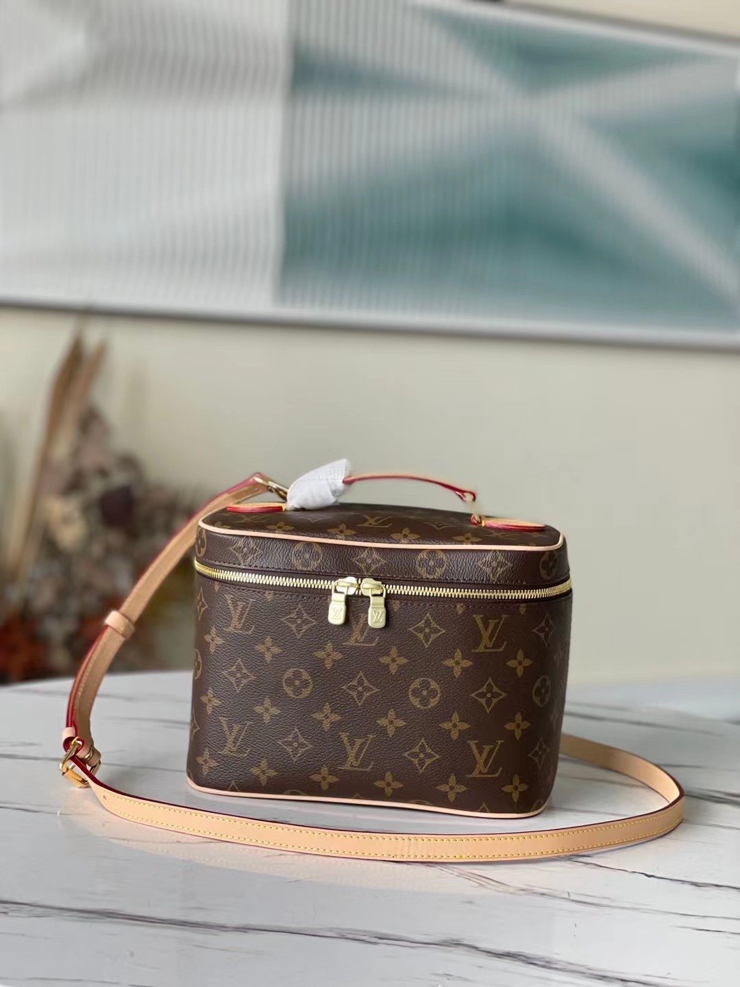 lv l**is V*t*n  nice bb vanity cosmetic bag m42265 24cm
