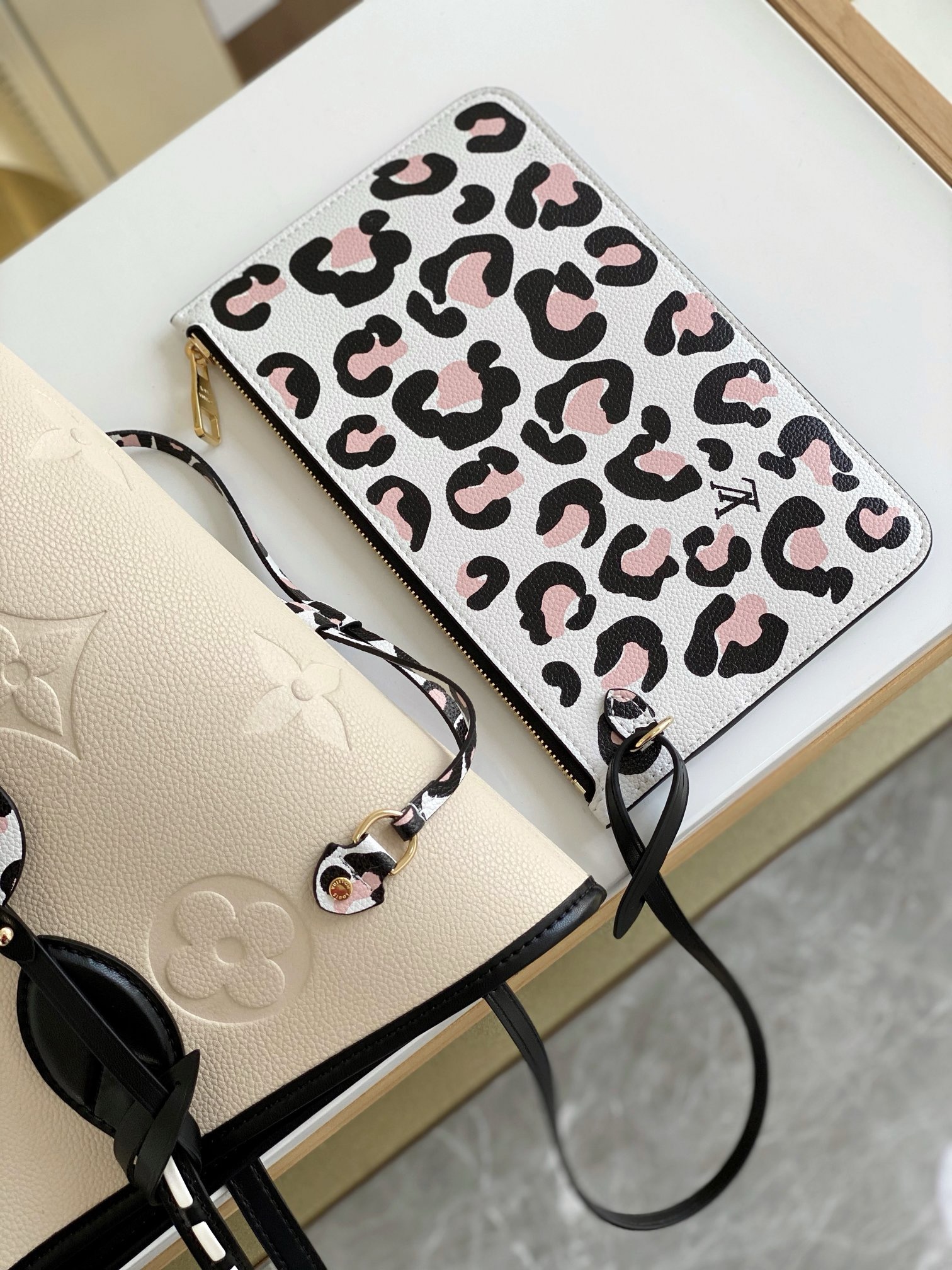 l**is V*t*n wild at heart neverfull mm m58525