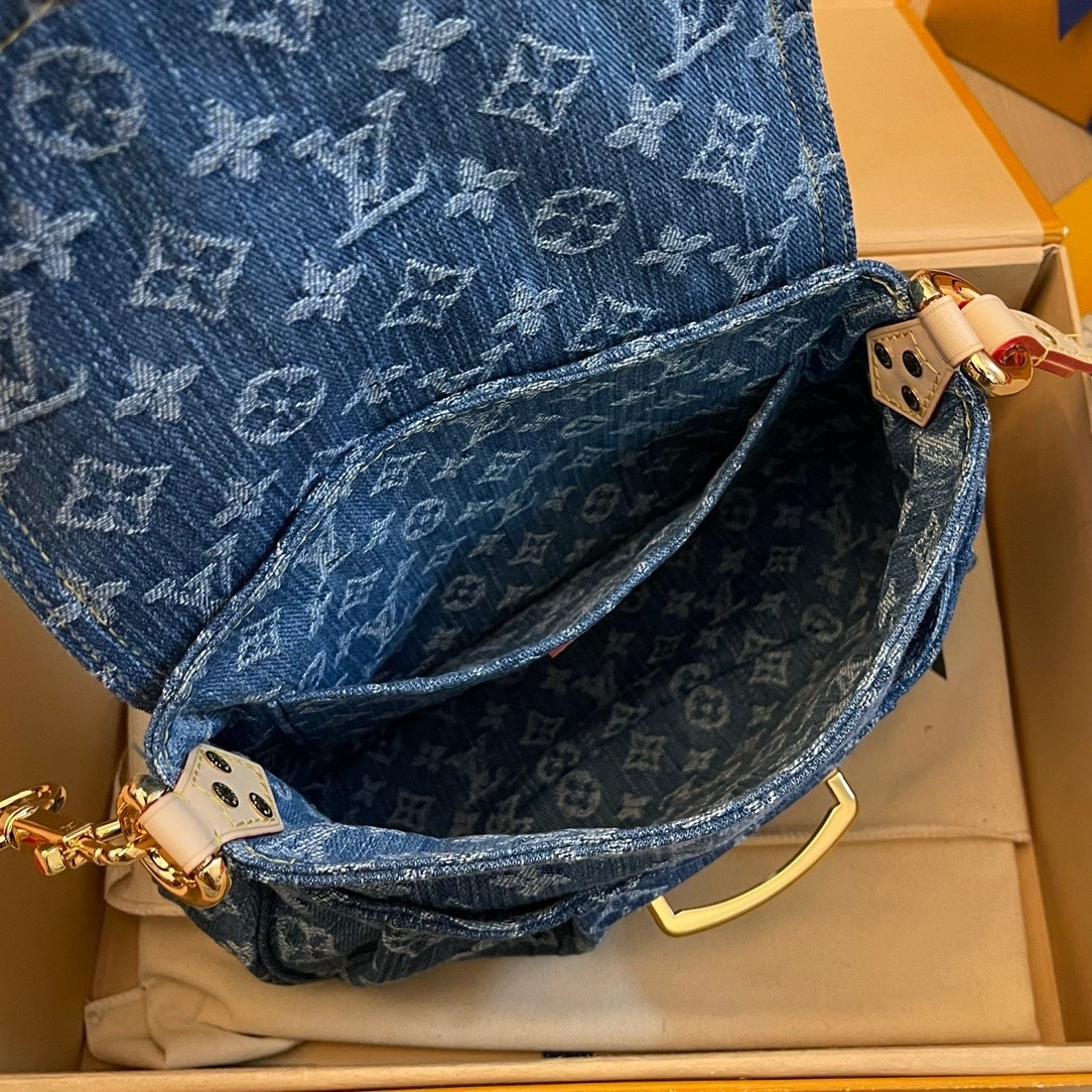 LV Sunset Monogram Denim M46829 27*18*3CM