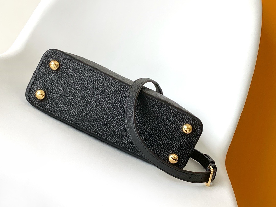 LV Capucines BB M94755 27CM