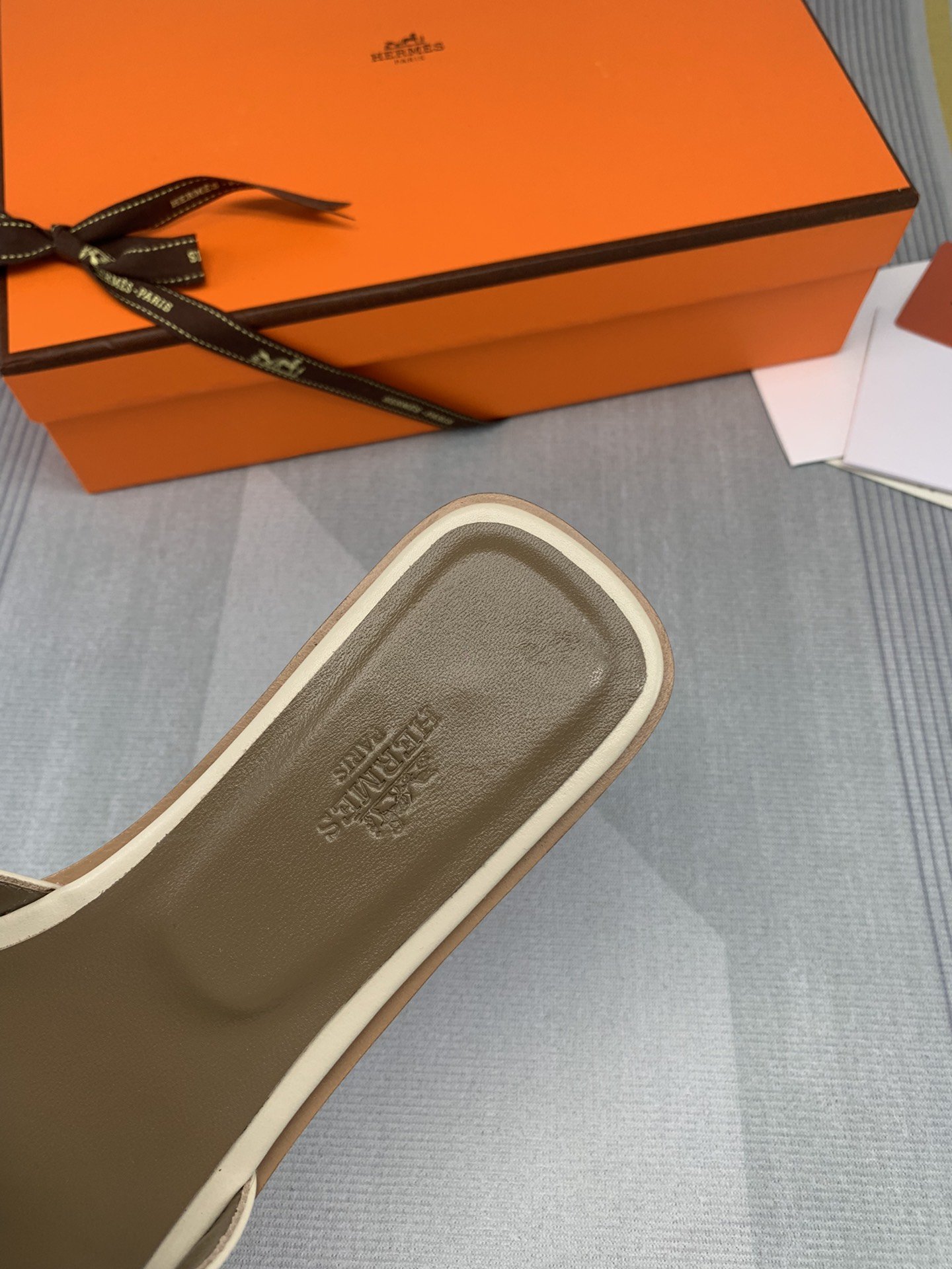 Herm5s slider 1