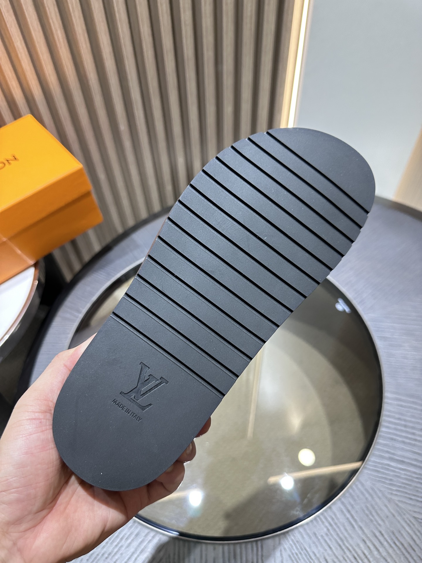 LV slipper 2024051005