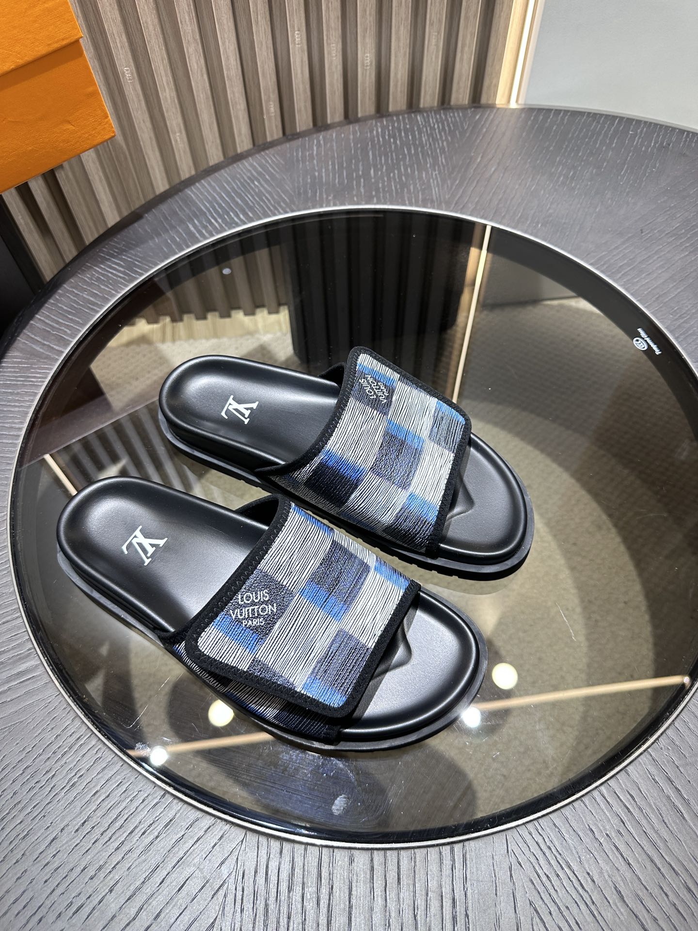 LV slipper 2024051005