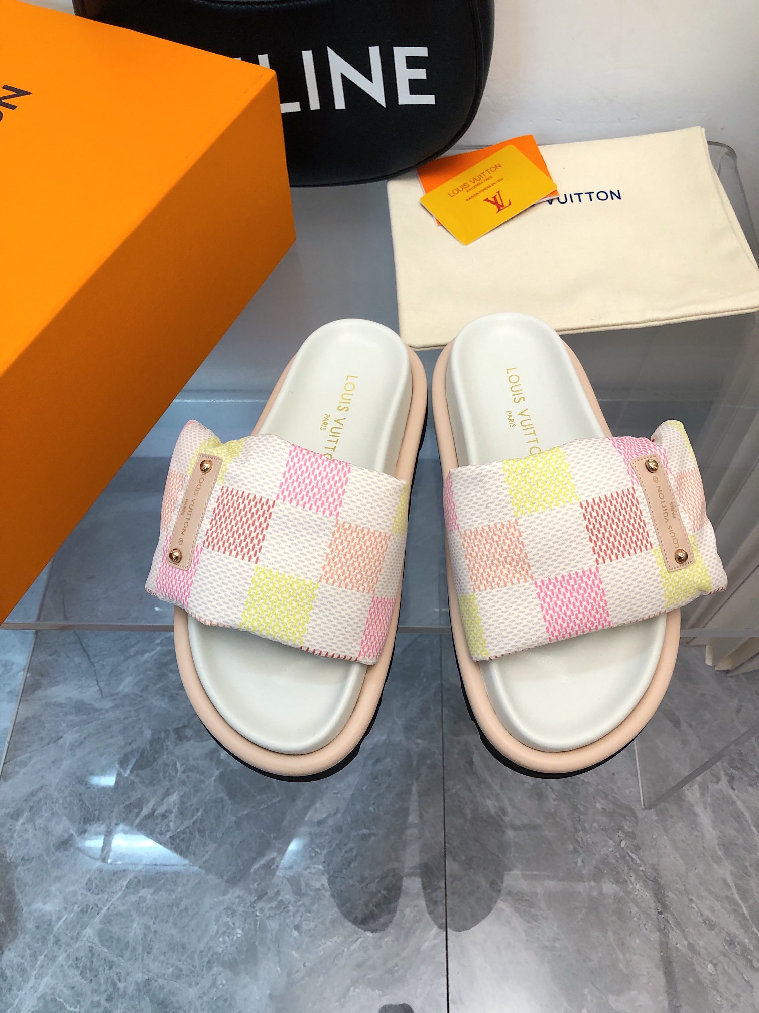 LV slipper 2024051006