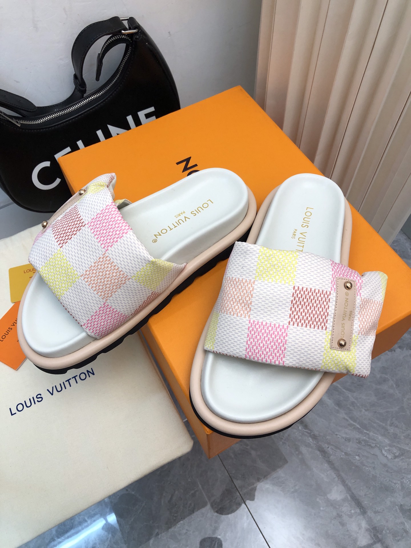 LV slipper 2024051006