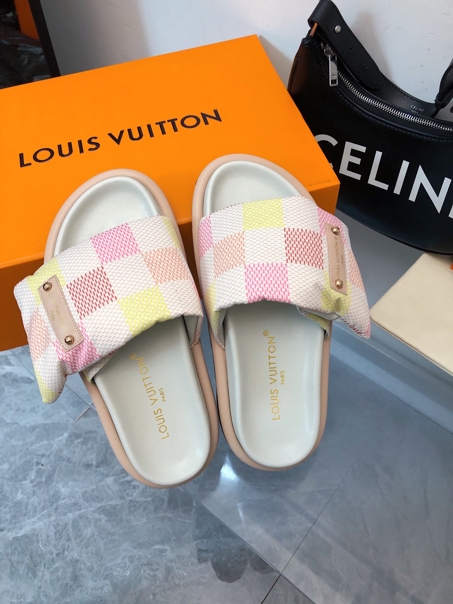 LV slipper 2024051006