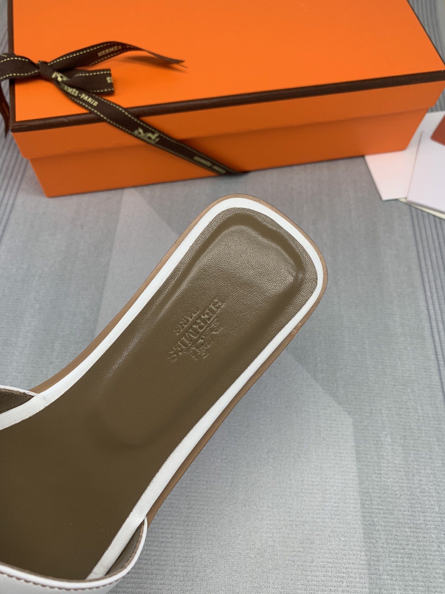 Herm5s slider 8