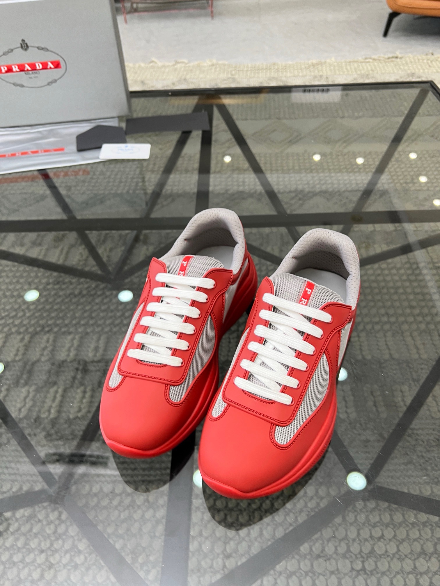 Pra*a sneaker 2024051101