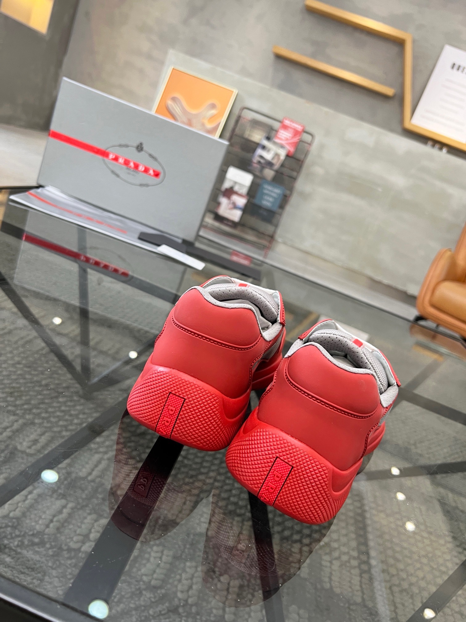 Pra*a sneaker 2024051101