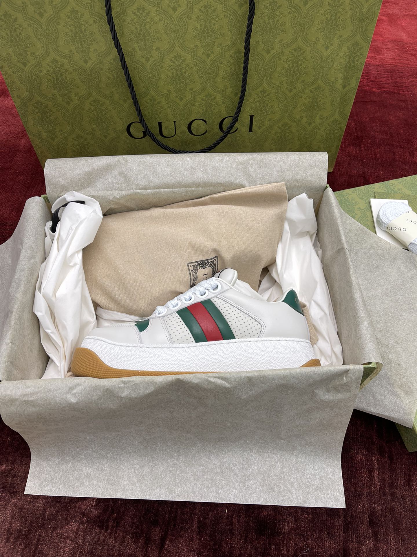 G*u*i sneaker 2024051303