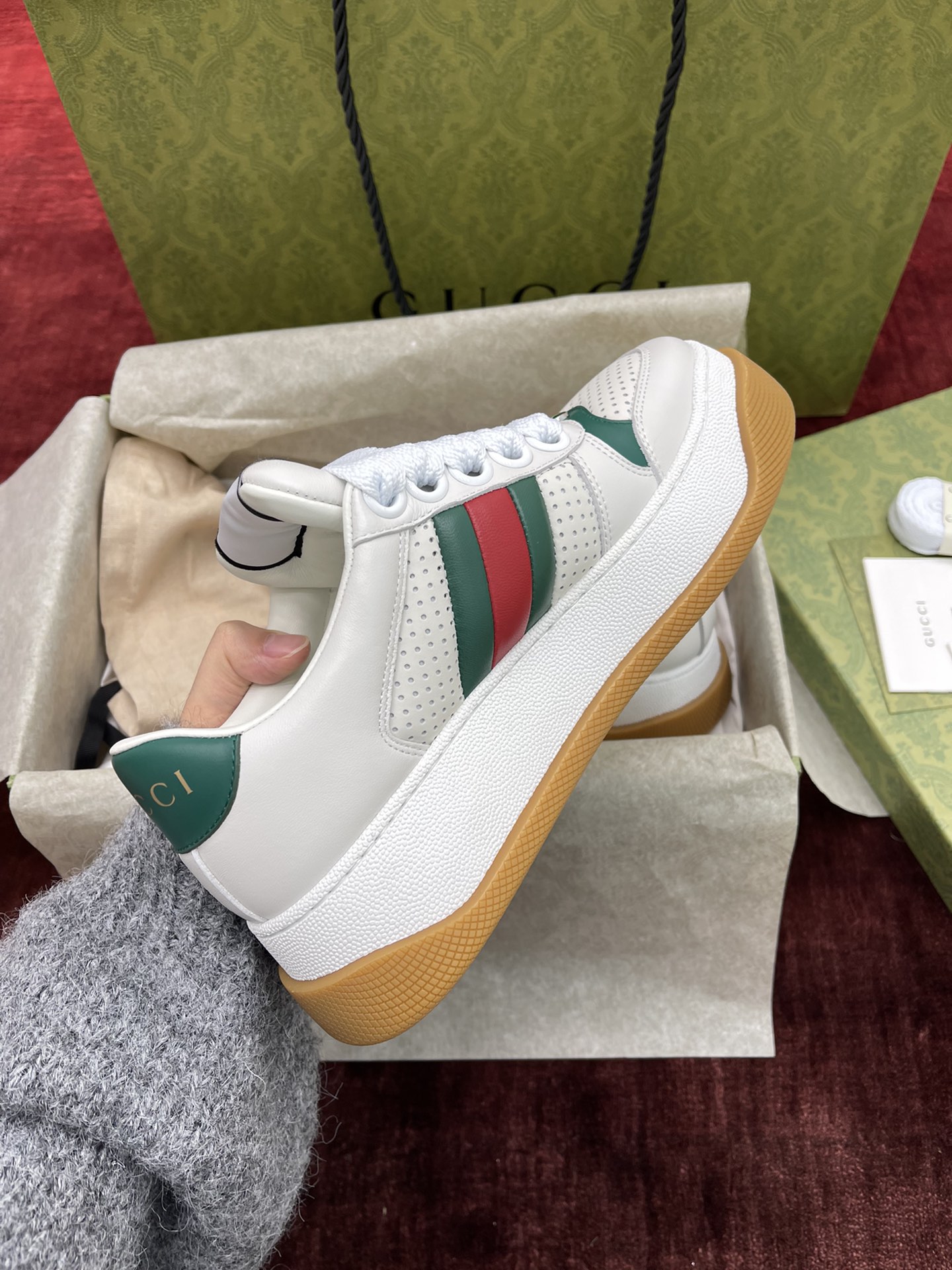 G*u*i sneaker 2024051303