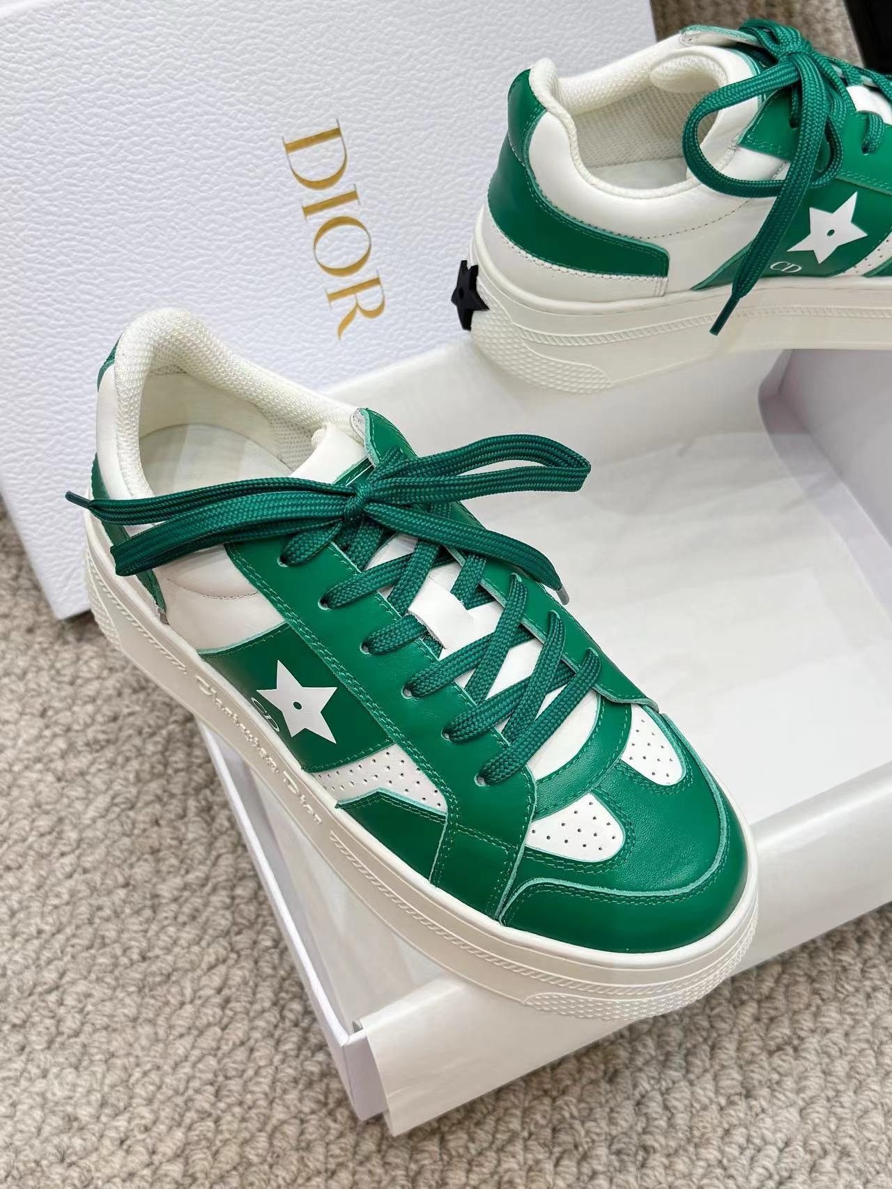 D*or sneaker 2024051601
