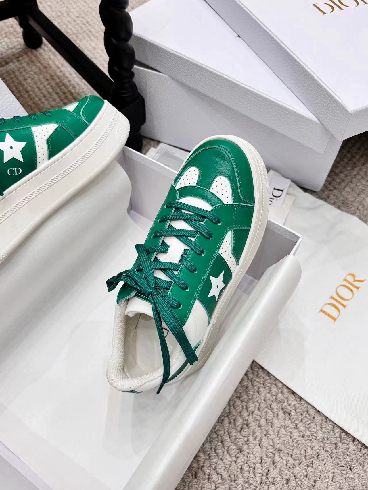 D*or sneaker 2024051601