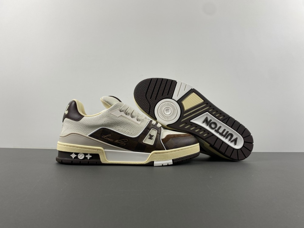 LV sneaker 2024051604