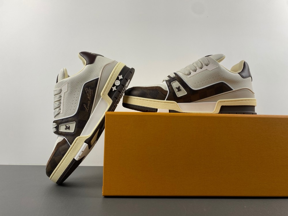 LV sneaker 2024051604