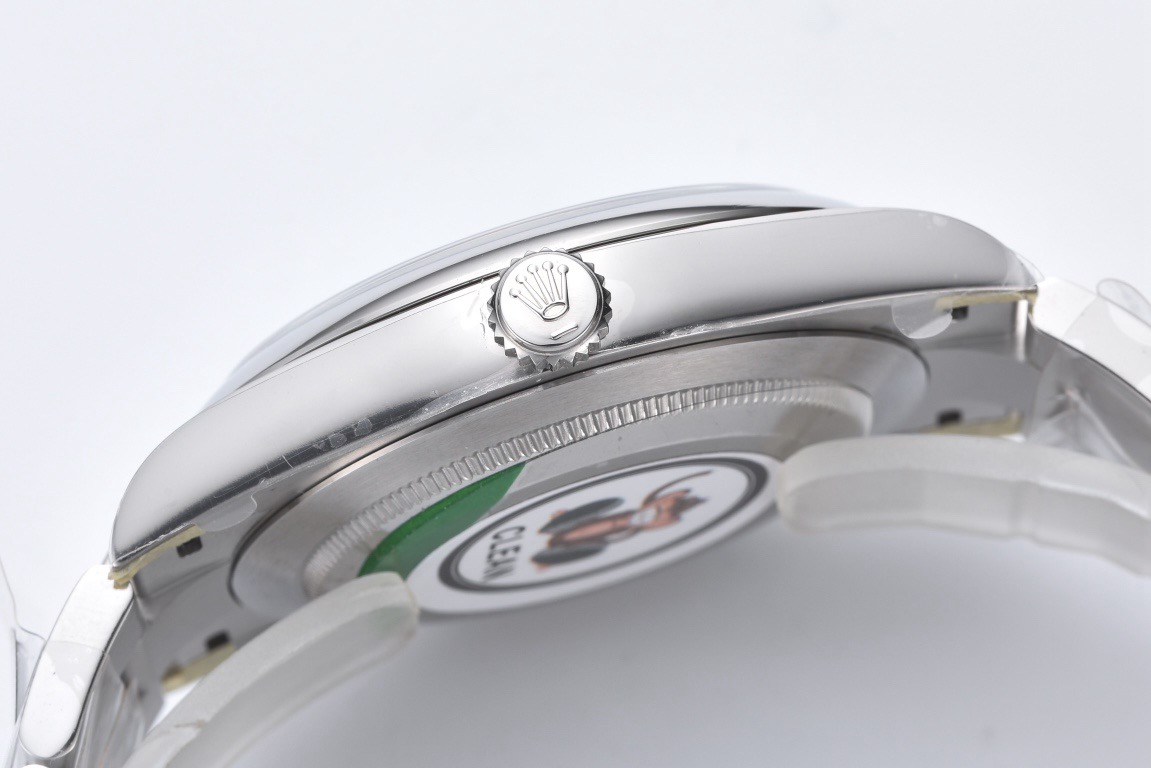R*l*x watch 2024052001