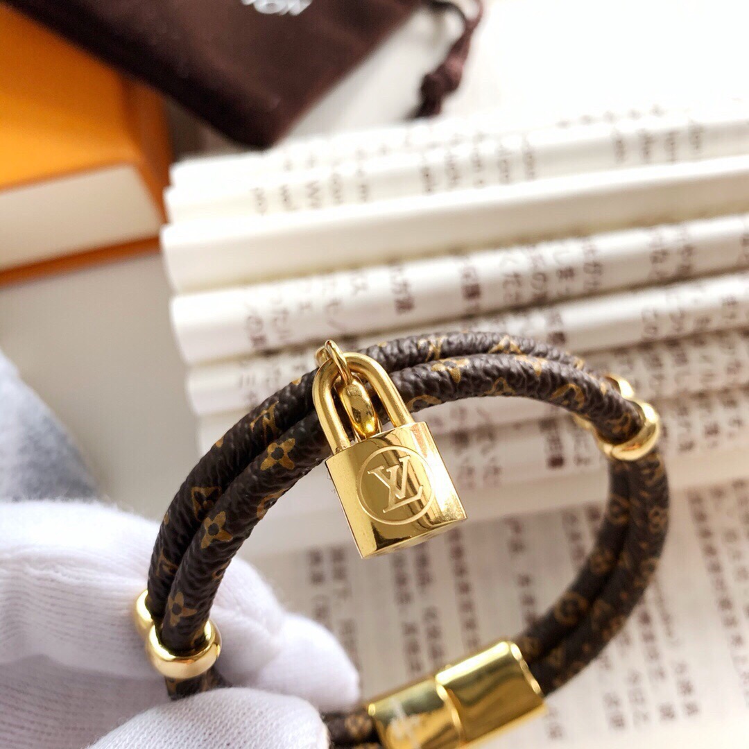 LV Bracelet 2024052301