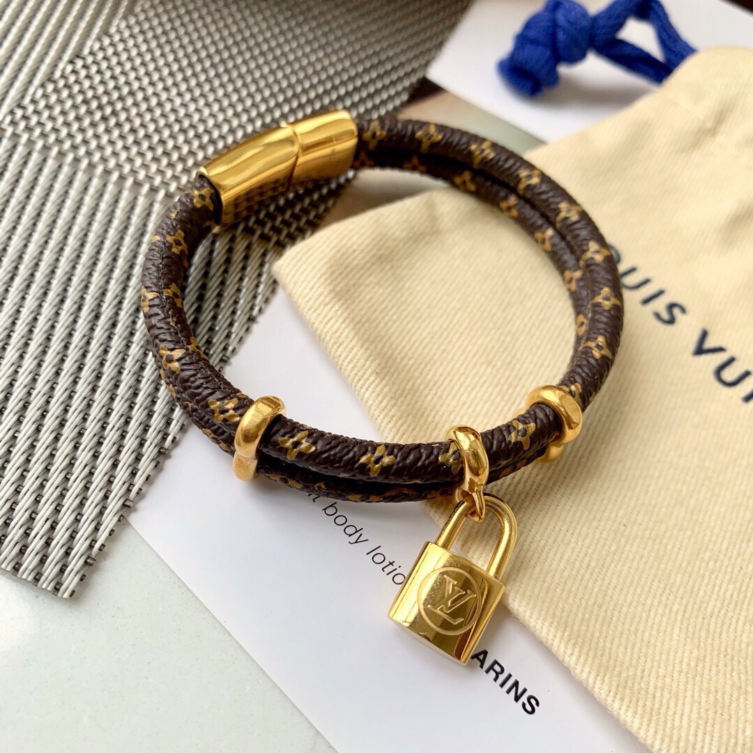 LV Bracelet 2024052301