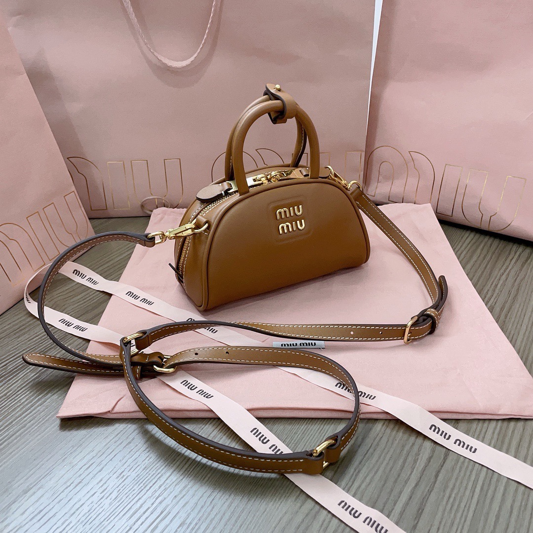 Miu Miu Leather top-handle bag 18CM 2024052301