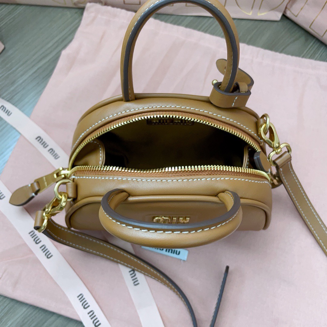 Miu Miu Leather top-handle bag 18CM 2024052301
