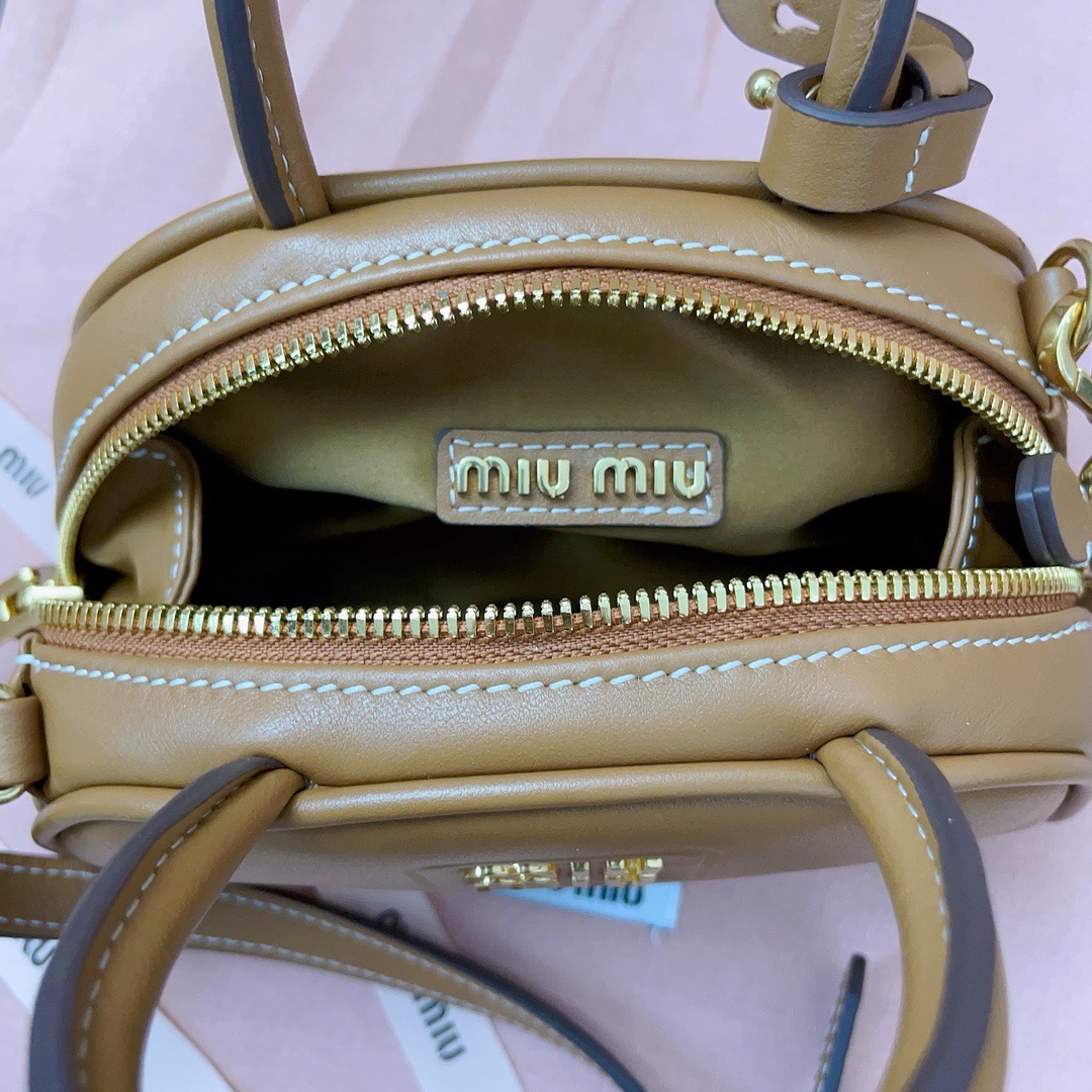 Miu Miu Leather top-handle bag 18CM 2024052301