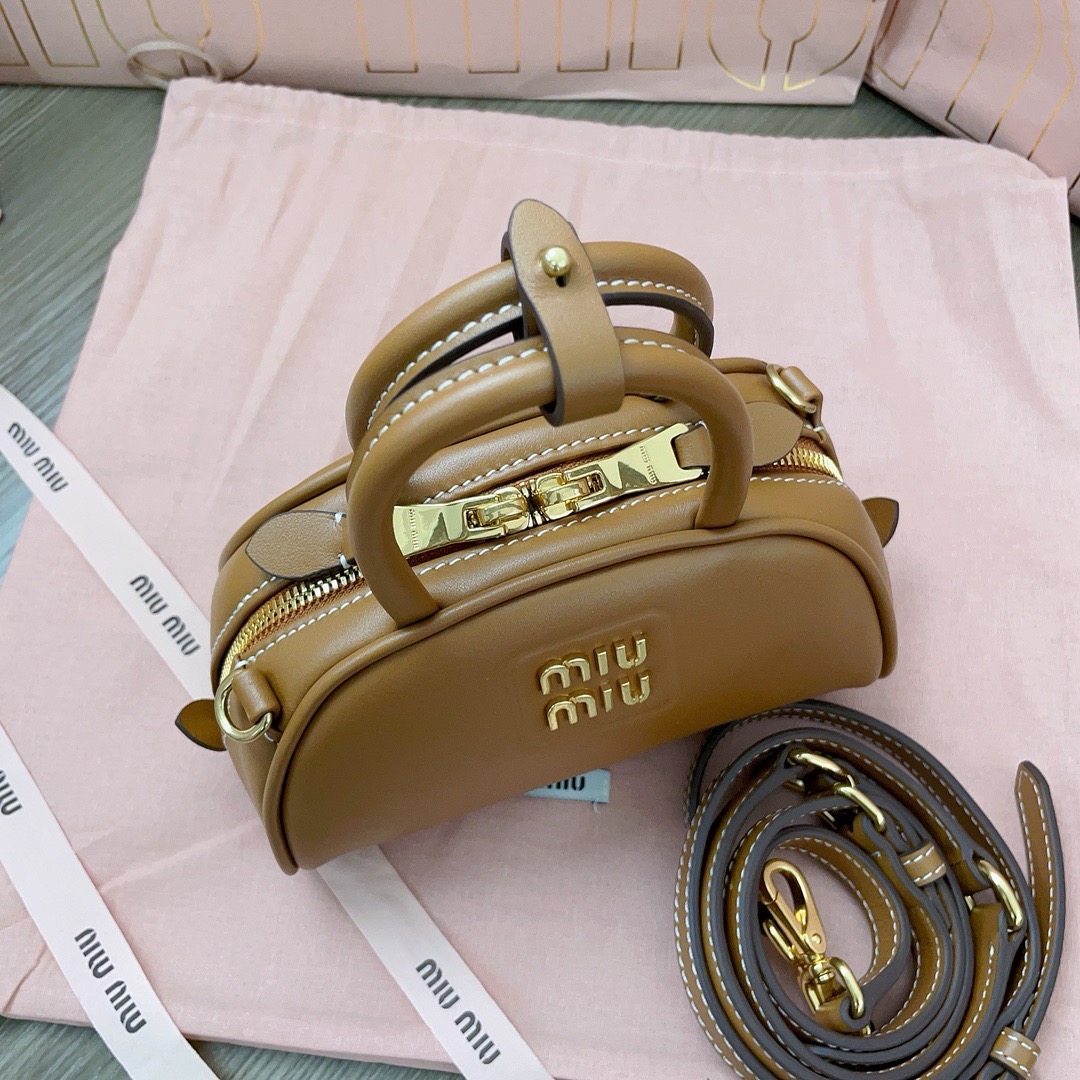 Miu Miu Leather top-handle bag 18CM 2024052301