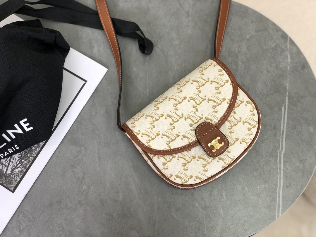 Ce**e besace 16cm