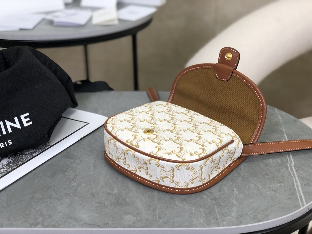 Ce**e besace 16cm