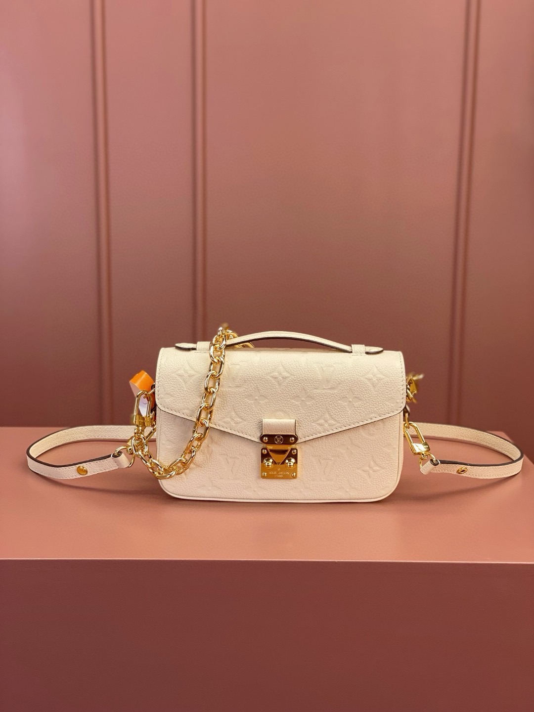 LV Pochette west 21.5*13*6.5CM