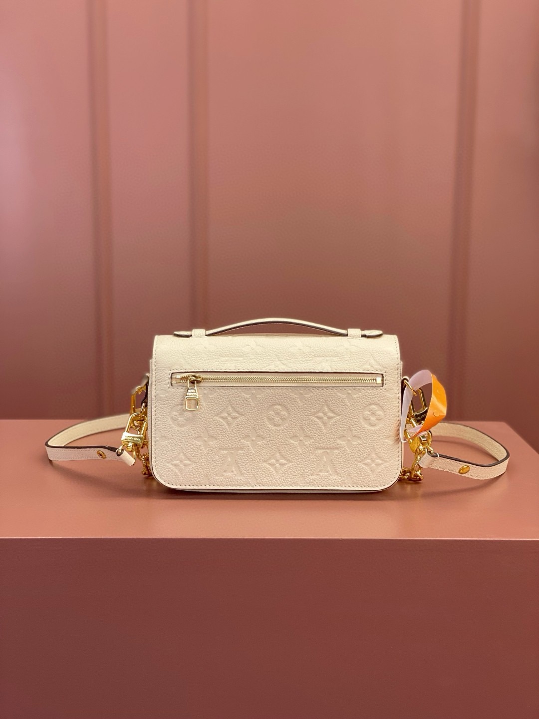LV Pochette west 21.5*13*6.5CM