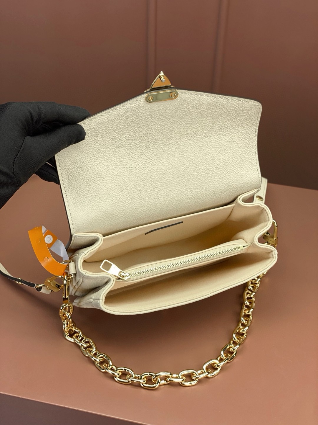 LV Pochette west 21.5*13*6.5CM