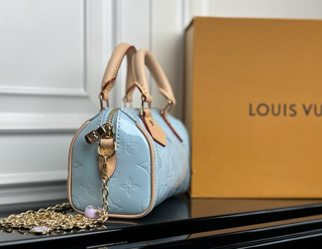 LV Nano Speedy Monogram Vernis M83000 17CM
