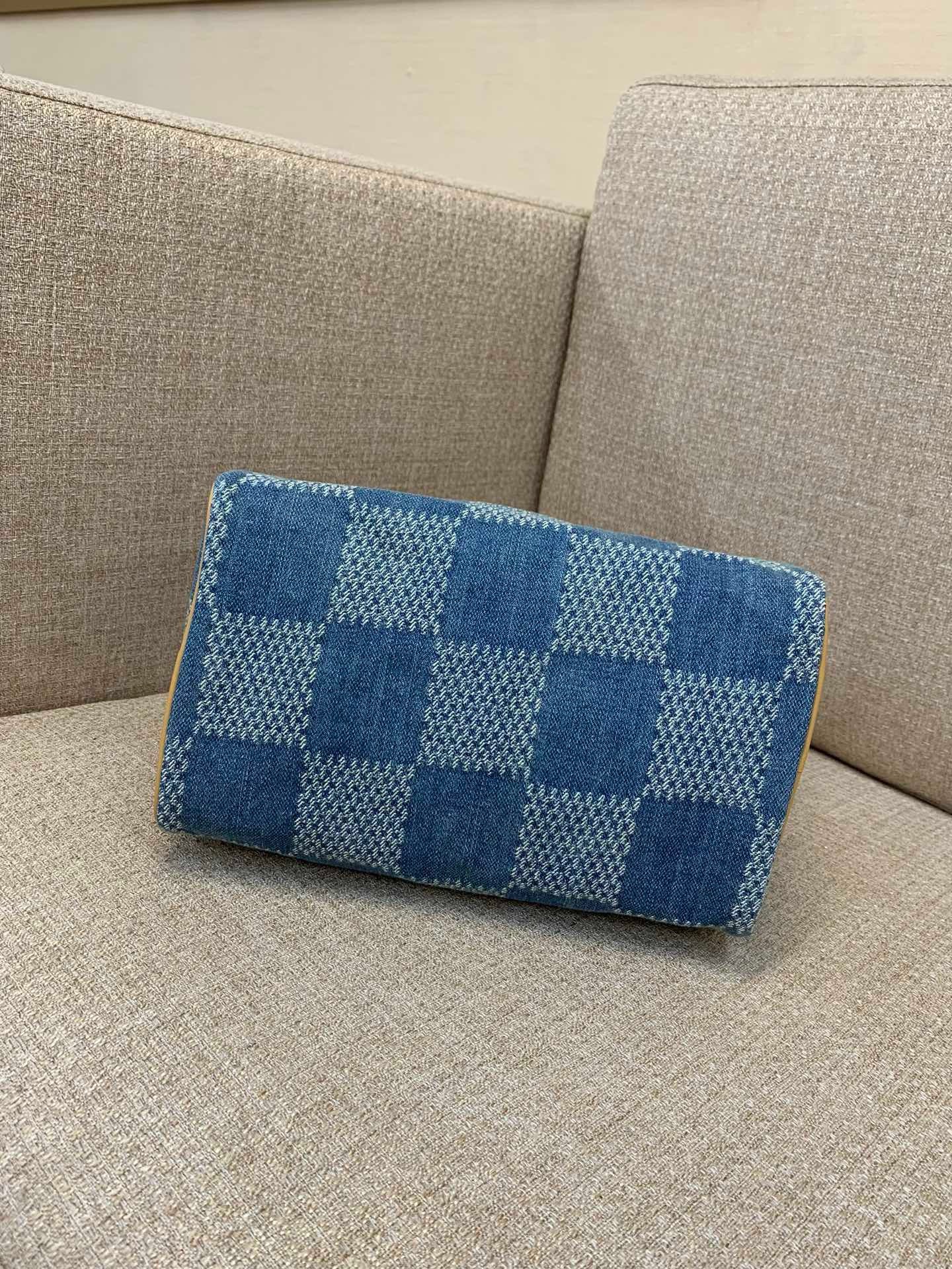 LV speedy 25 N40700