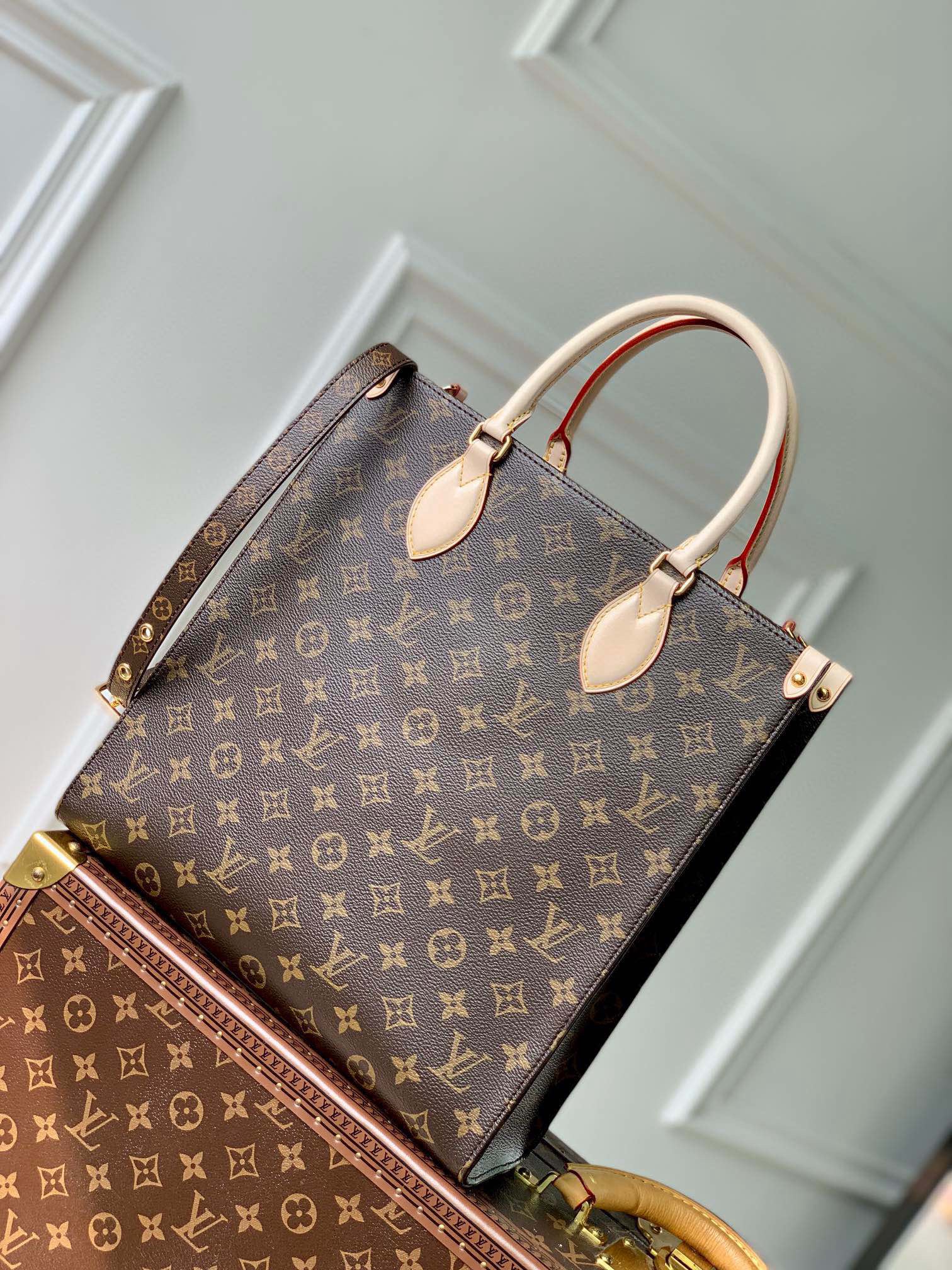 LV Sac Plat  Monogram 30*32*10CM