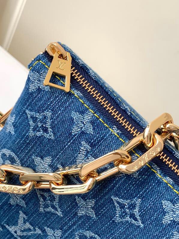 LV Denim Coussin PM M24564 26CM