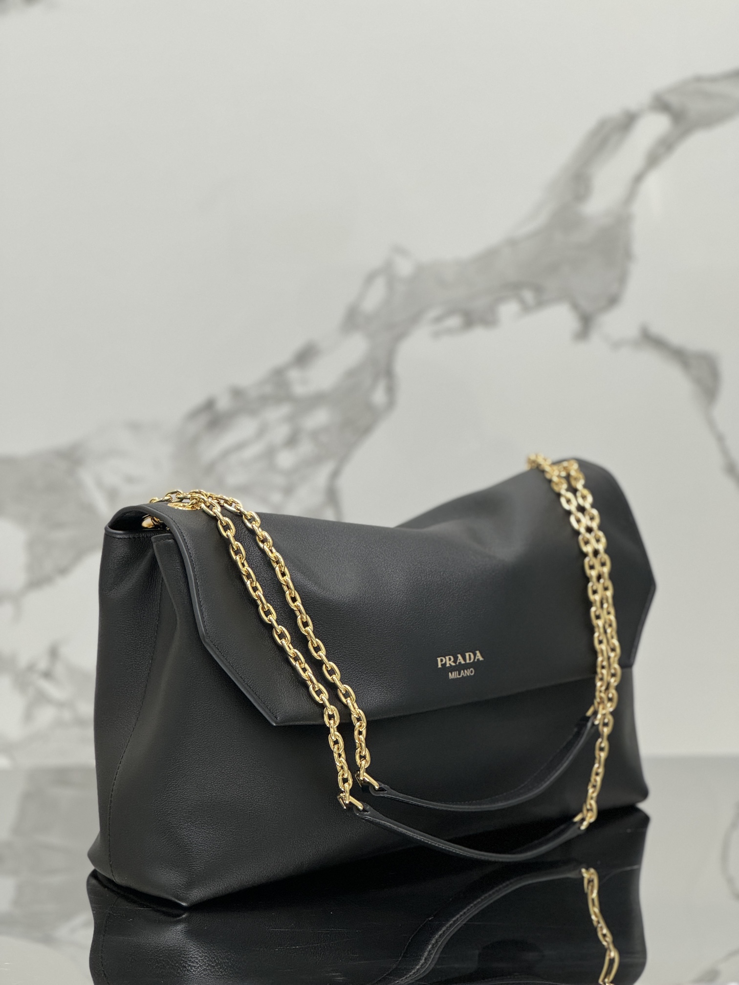 Pra*a shoulder bag 39*14*12cm 2026061301