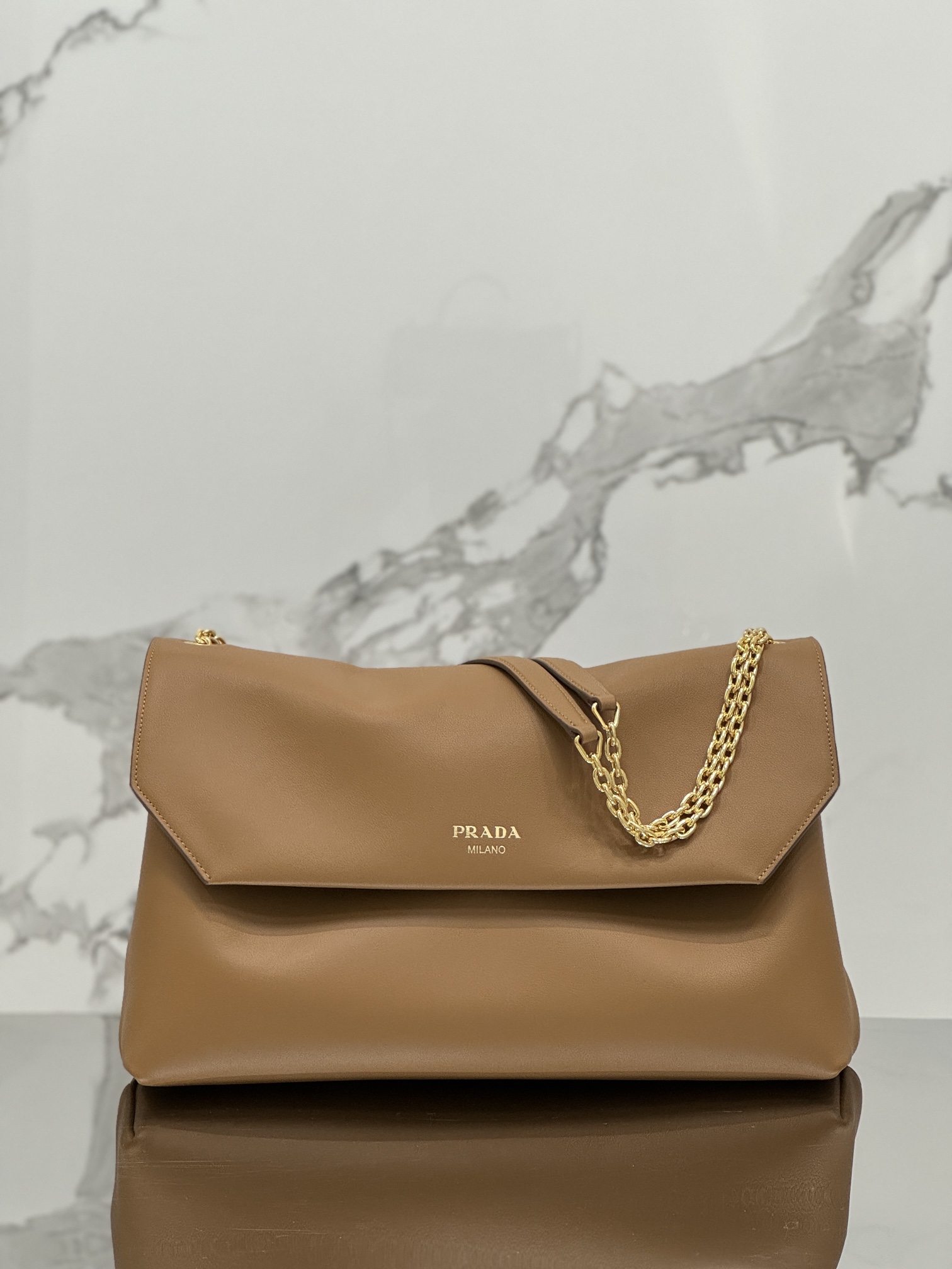 Pra*a shoulder bag 39*14*12cm 2024061302