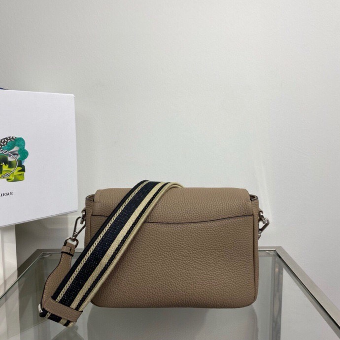 Pra*a bag 23*15.5*9cm