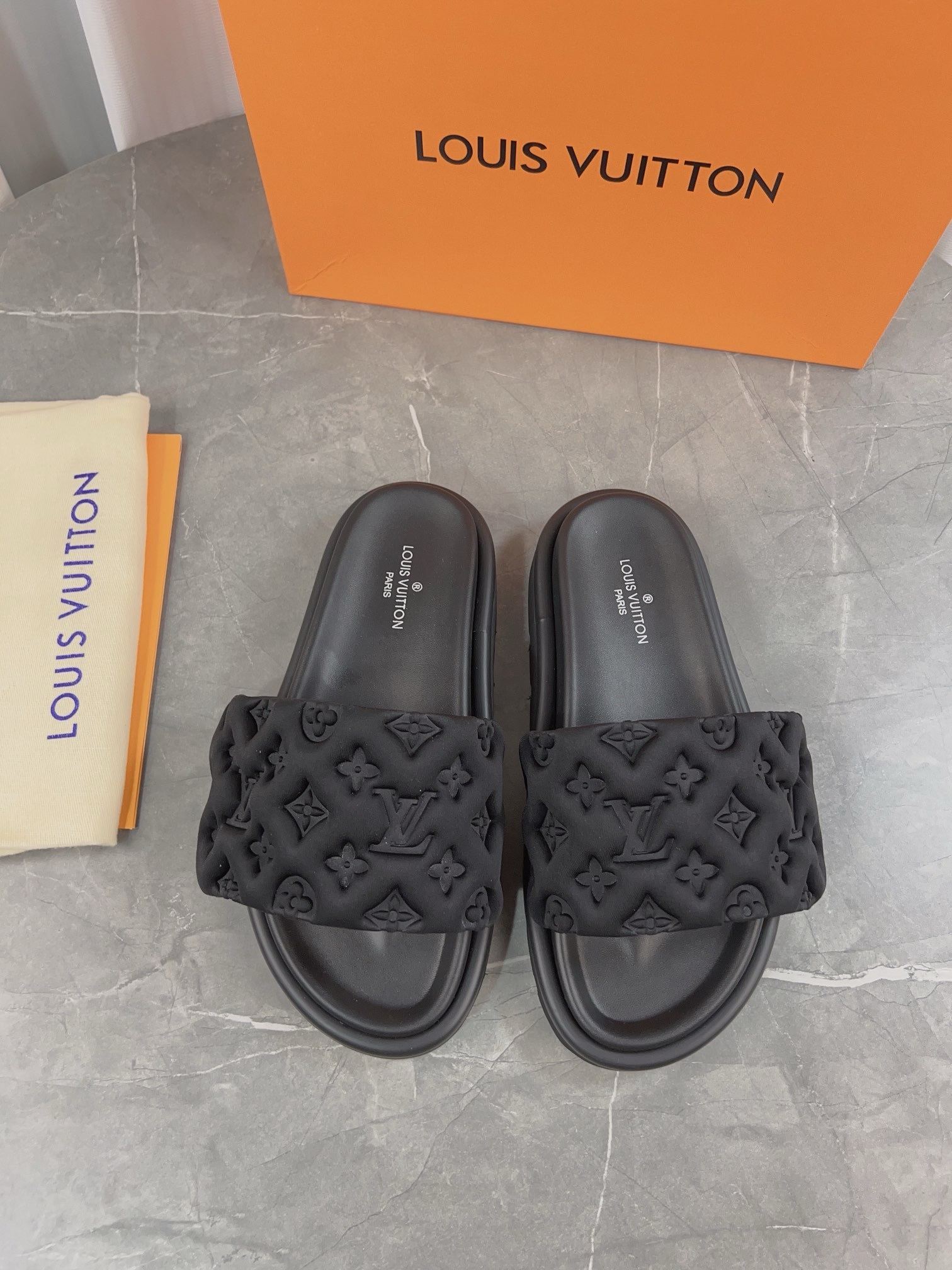 LV LV slipper 2024062101